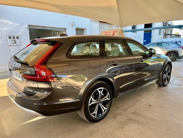 VOLVO V90 Cross Country 2.0 B4 D Core AWD Auto
