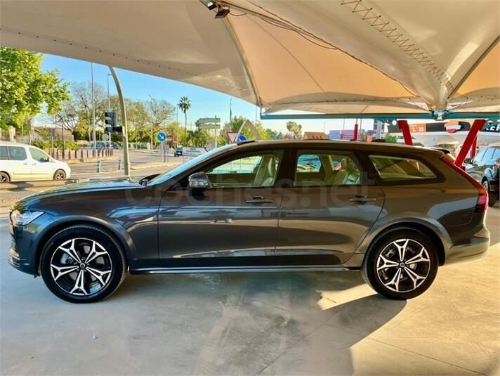 VOLVO V90 Cross Country 2.0 B4 D Core AWD Auto
